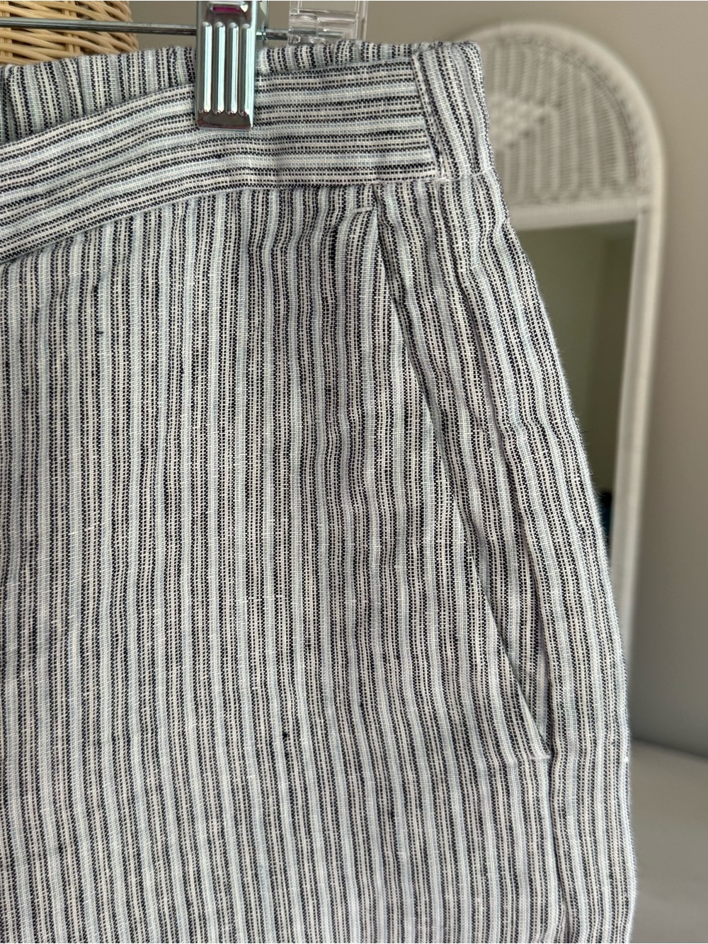 Madewell Striped Barrel Leg Linen Pants — Gray & White - Picture 2 of 5